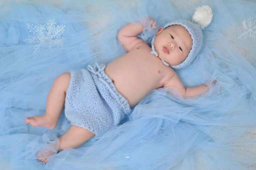 丰城宝宝吐奶黄色